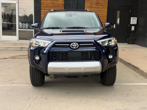 Used 2021 Toyota 4Runner TRD Off-Road Premium w/ Moonroof Package AWD/4WD image 7
