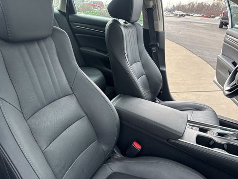 Used 2020 Honda Accord EX-L image 33