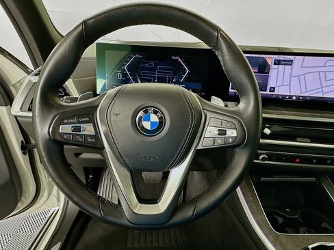 Used 2024 BMW X5 xDrive40i image 11