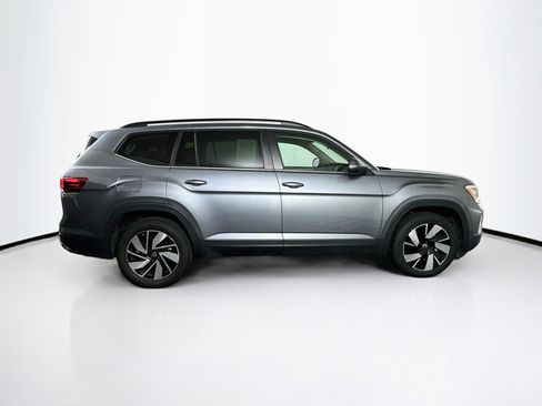 Used 2025 Volkswagen Atlas SE FWD image 10