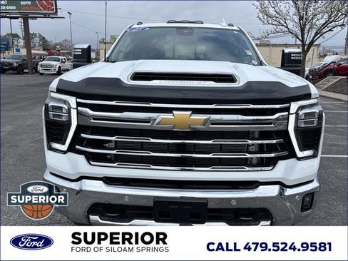 Used 2025 Chevrolet Silverado 3500 LTZ w/ LTZ Plus Package image 14