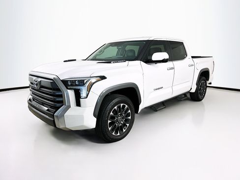Used 2024 Toyota Tundra Limited image 3