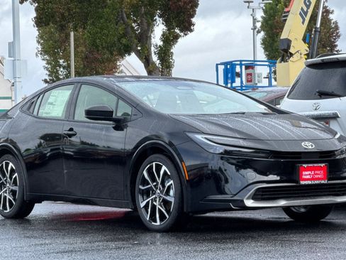 New 2026 Toyota Prius Plug-In Hybrid image 10