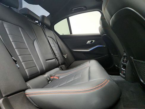 Used 2020 BMW 330i Sedan w/ Convenience Package RWD image 30