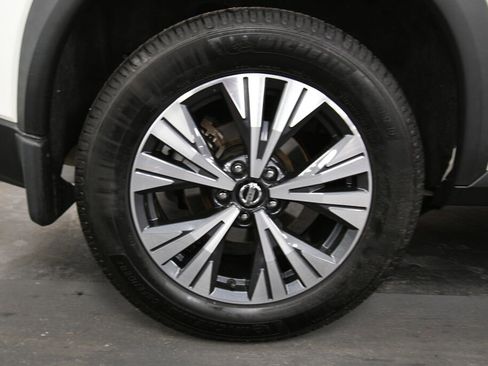 Used 2021 Nissan Rogue SV image 30