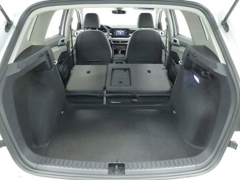 New 2025 Volkswagen Taos SE FWD image 37