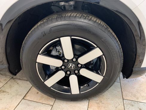 Used 2024 Honda Prologue Touring image 12