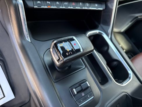 Used 2022 GMC Sierra 1500 Denali Ultimate AWD/4WD image 24