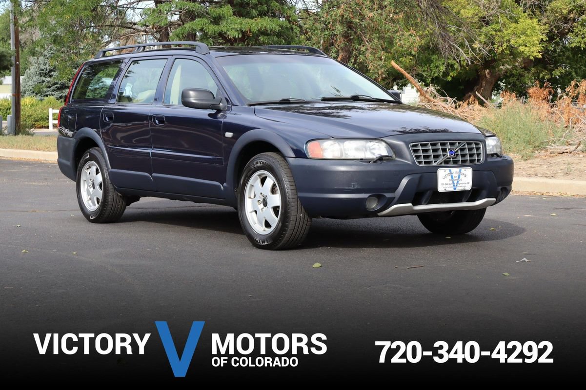 Used 2002 Volvo V70 Cross Country AWD/4WD image 1