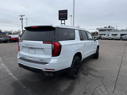 New 2026 GMC Yukon XL Denali w/ Sun & Power Step Package image 7