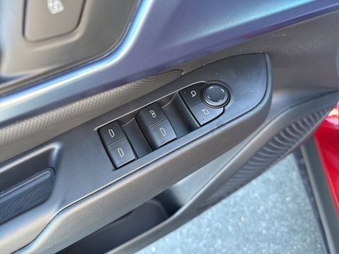 New 2026 Chevrolet Equinox EV LT image 21