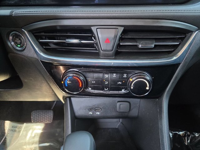 Used 2025 Buick Encore GX Sport Touring w/ Experience Buick Package FWD image 18