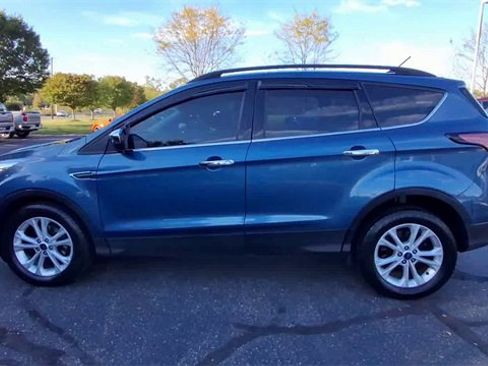 Used 2018 Ford Escape SEL image 5