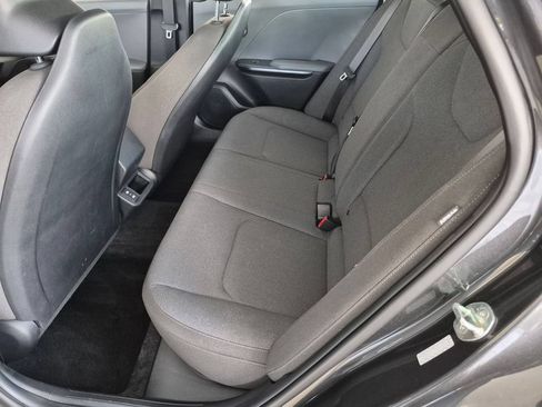 Used 2025 Kia K4 FWD image 25
