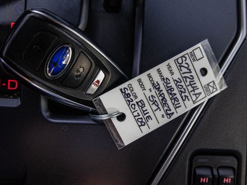 Used 2025 Subaru Impreza 2.0i Sport AWD/4WD image 30