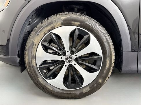 Used 2024 Mercedes-Benz GLB 250 4MATIC image 29