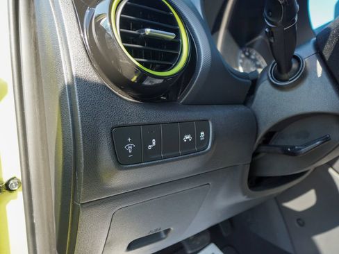 Used 2020 Hyundai Kona Limited image 19