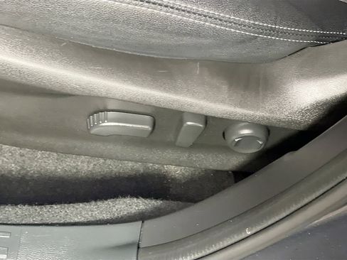 Used 2022 Subaru Forester Premium image 15