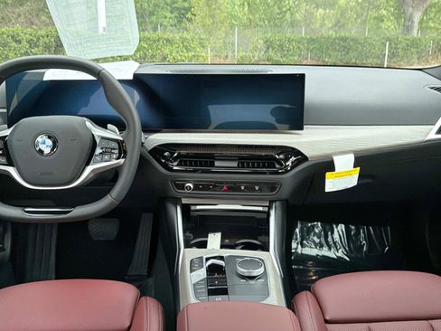 Used 2025 BMW 330i Sedan RWD image 14