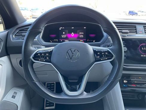 Used 2022 Volkswagen Tiguan SE R-Line AWD/4WD image 15