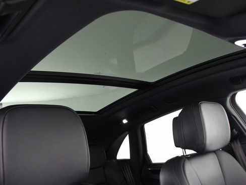 Certified 2026 Porsche Macan AWD/4WD image 25