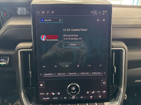 Used 2025 GMC Yukon Denali image 45