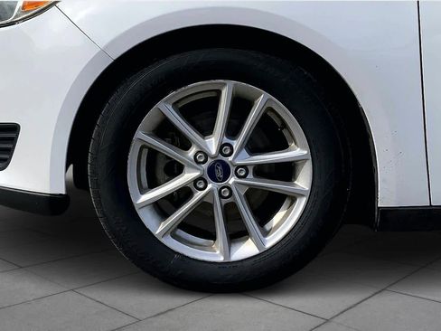 Used 2016 Ford Focus SE image 11