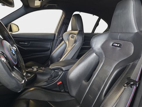 Used 2018 BMW M3 RWD image 17