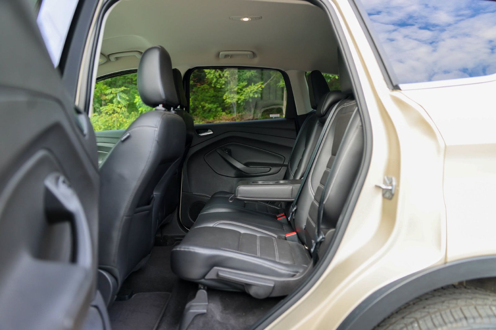 Certified 2018 Ford Escape SEL w/ Ford Safe & Smart Package AWD/4WD image 15