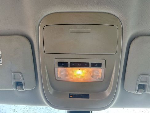 Used 2020 Chevrolet Colorado LT w/ Safety Package image 19