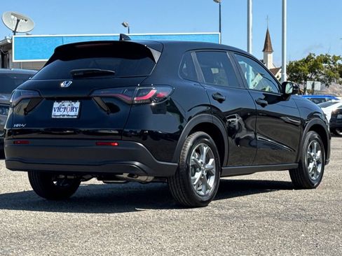 New 2026 Honda HR-V LX image 4