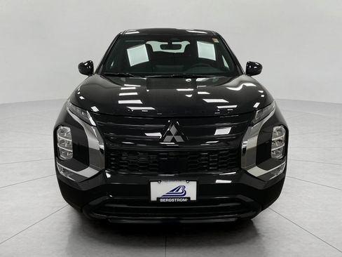 New 2026 Mitsubishi Outlander LE AWD/4WD image 41