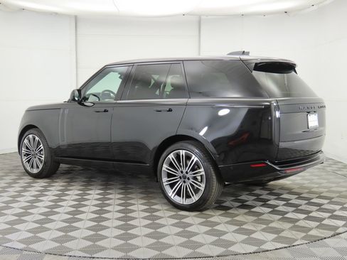 New 2026 Land Rover Range Rover SE AWD/4WD image 7