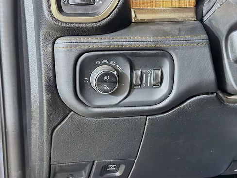 Used 2021 RAM 3500 Limited AWD/4WD image 35