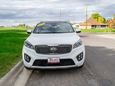 Used 2018 Kia Sorento SX image 2
