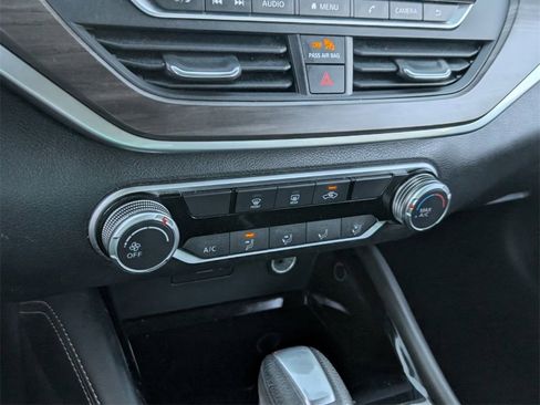 Used 2023 Nissan Altima 2.5 SV image 21