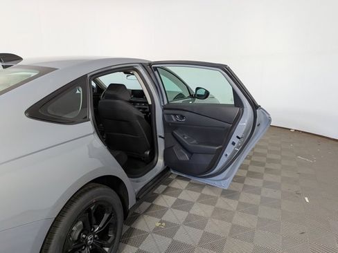 New 2025 Honda Accord SE image 32