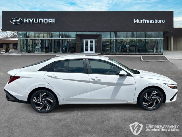 New 2026 Hyundai Elantra Limited FWD image 4