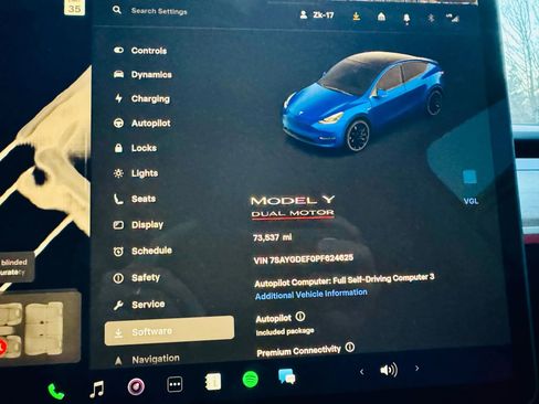 Used 2023 Tesla Model Y Performance image 33