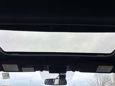 Used 2017 Ford Expedition EL Platinum image 16