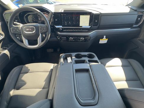 New 2026 GMC Sierra 1500 SLT w/ X31 Off-Road Package image 9