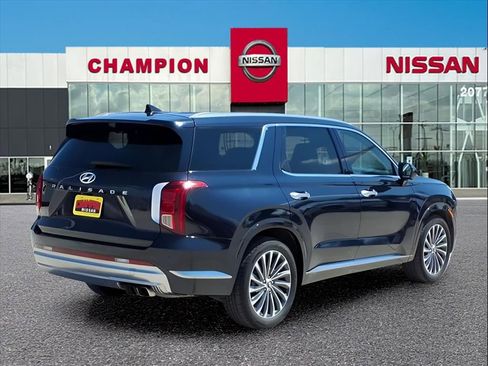 Used 2024 Hyundai Palisade Calligraphy image 7