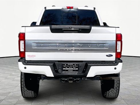 Used 2022 Ford F250 Platinum w/ FX4 Off-Road Package image 4