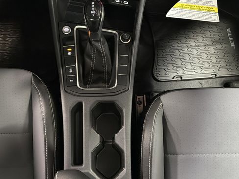 New 2026 Volkswagen Jetta SE image 33