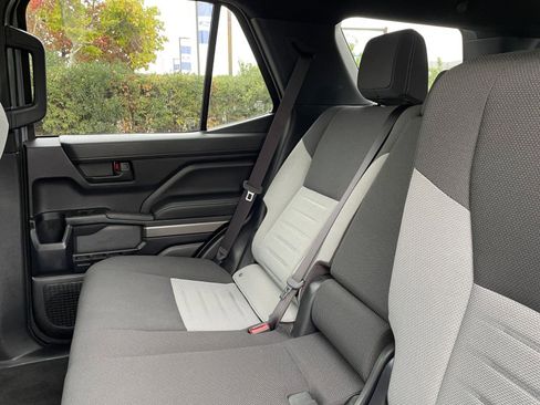 Used 2025 Toyota 4Runner TRD Off-Road image 39