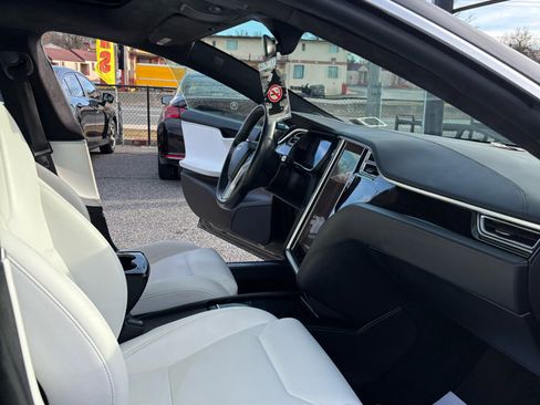 Used 2018 Tesla Model S 75D image 12