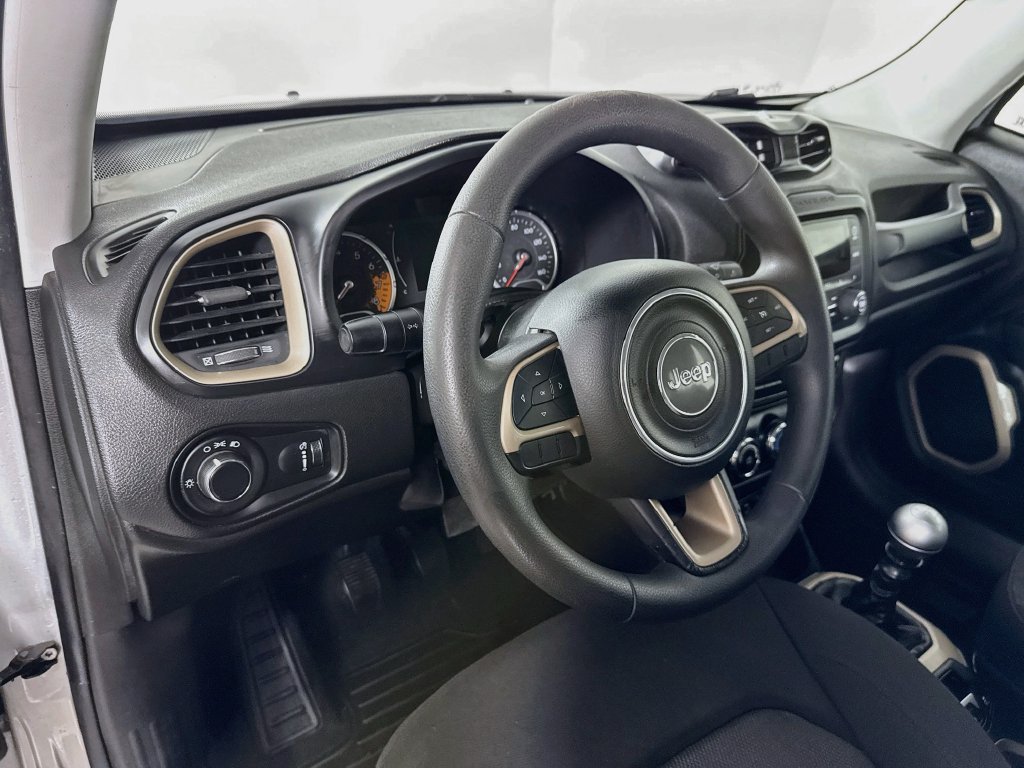 Used 2015 Jeep Renegade Sport w/ Power & Air Group FWD image 9