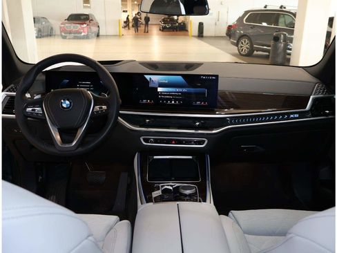 Certified 2024 BMW X5 xDrive50e w/ Premium Package AWD/4WD image 19