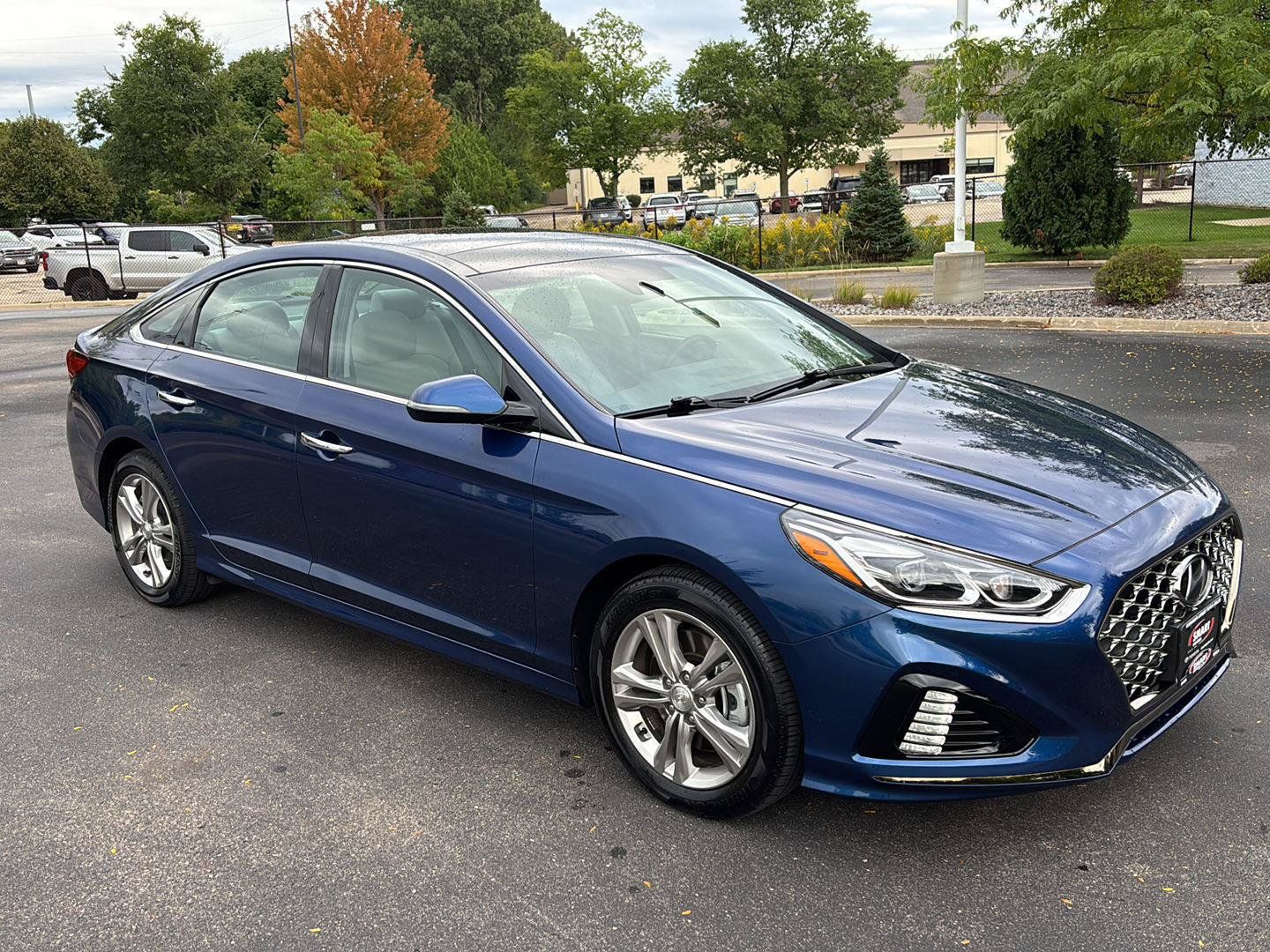 Used 2019 Hyundai Sonata Limited w/ Ultimate Package 04 FWD image 7