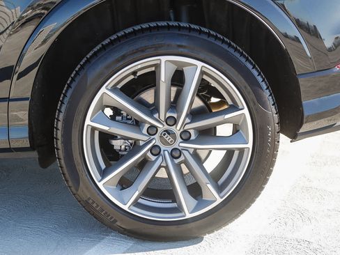 Used 2025 Audi Q3 2.0T Premium image 10